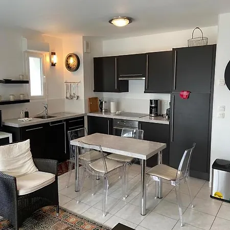 T2 Bois Sacre Les Bains 아파트 *